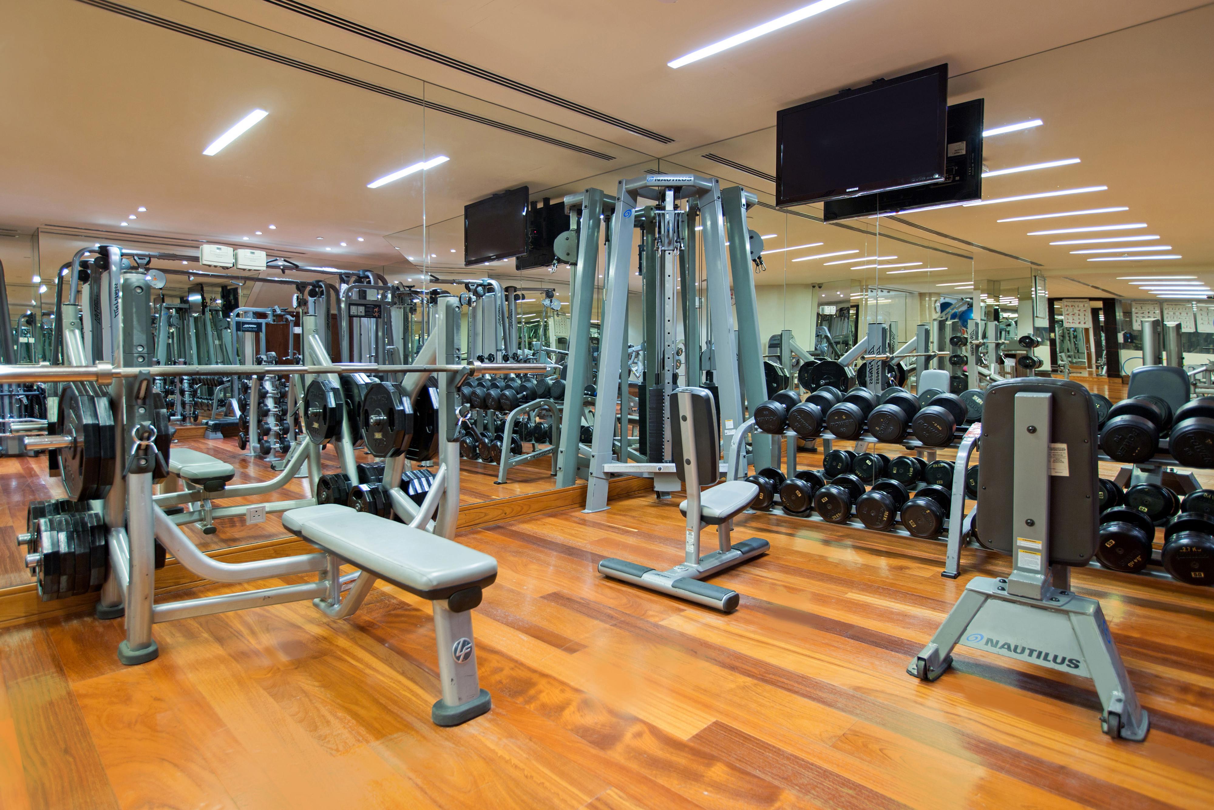 La Cigale Hotel Managed By Accor Doha Exterior foto A gym in a hotel