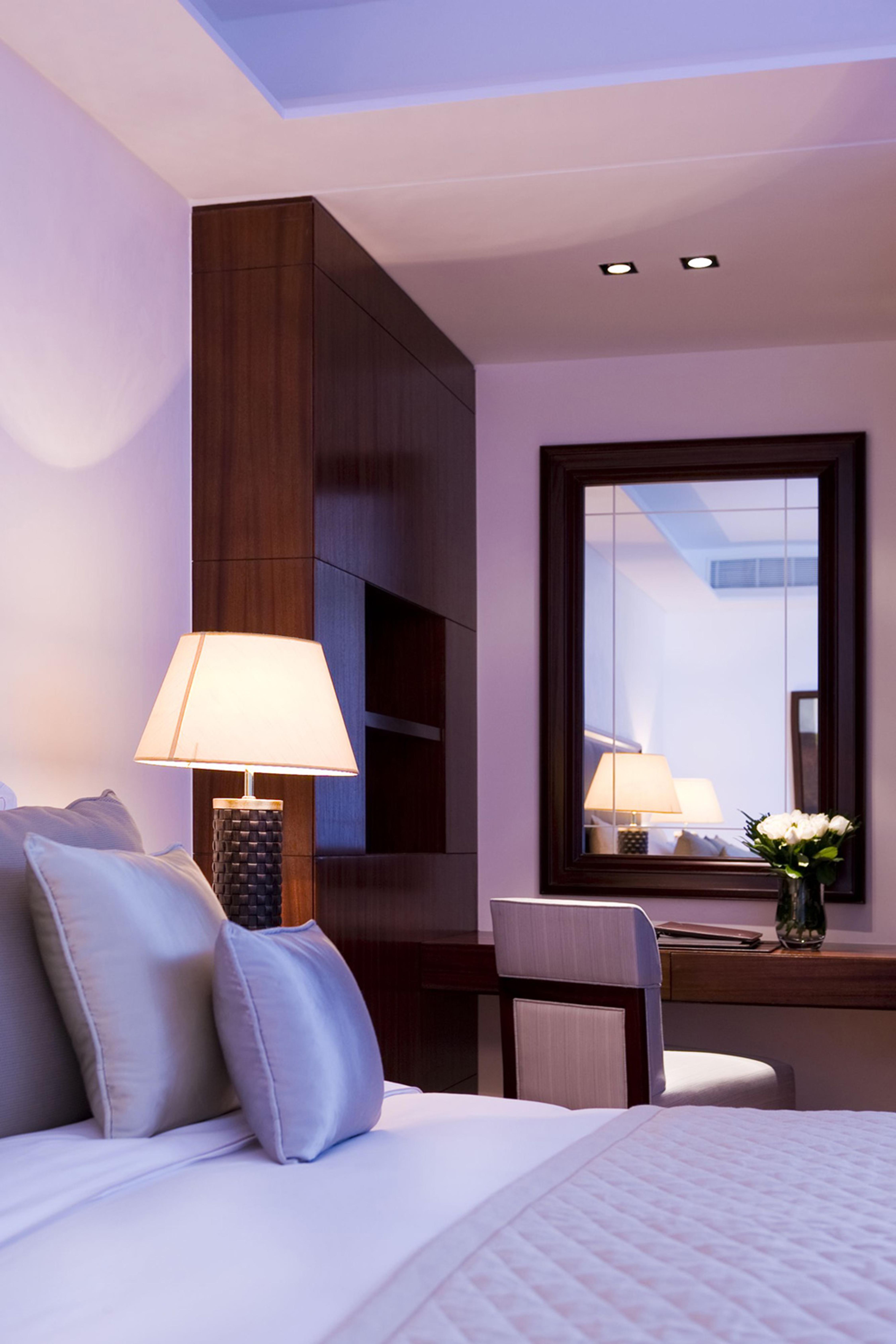 La Cigale Hotel Managed By Accor Doha Exterior foto A mirror in a bedroom